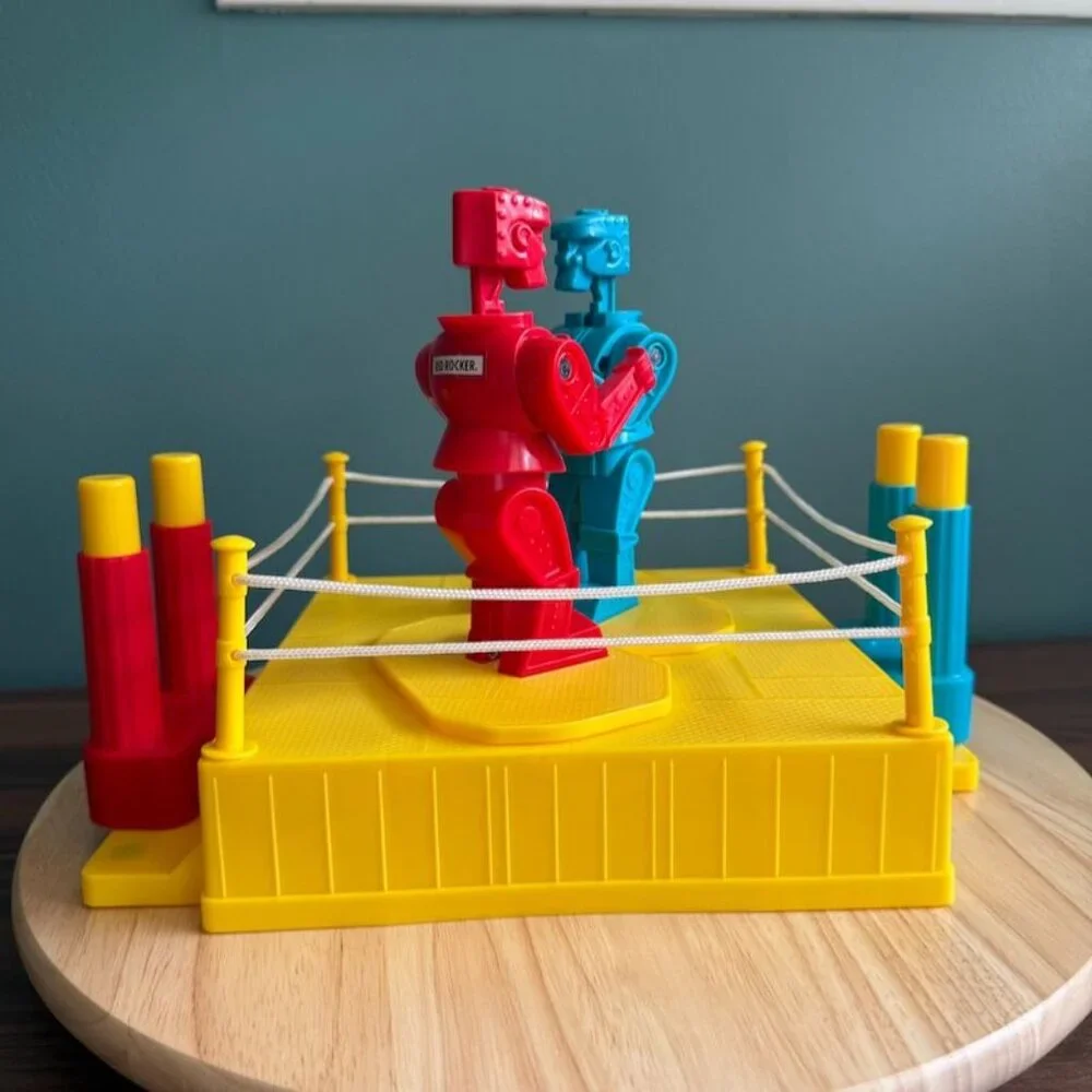 Mattel Rock Em Sock Em Robots Classic Boxing Game With Red & Blue Fighters - Picture 3 of 8